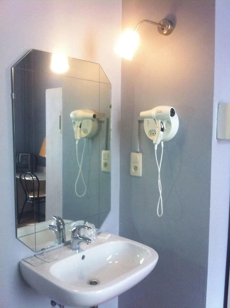 Hotel Botanique Saint-Josse-ten-Noode 2*,