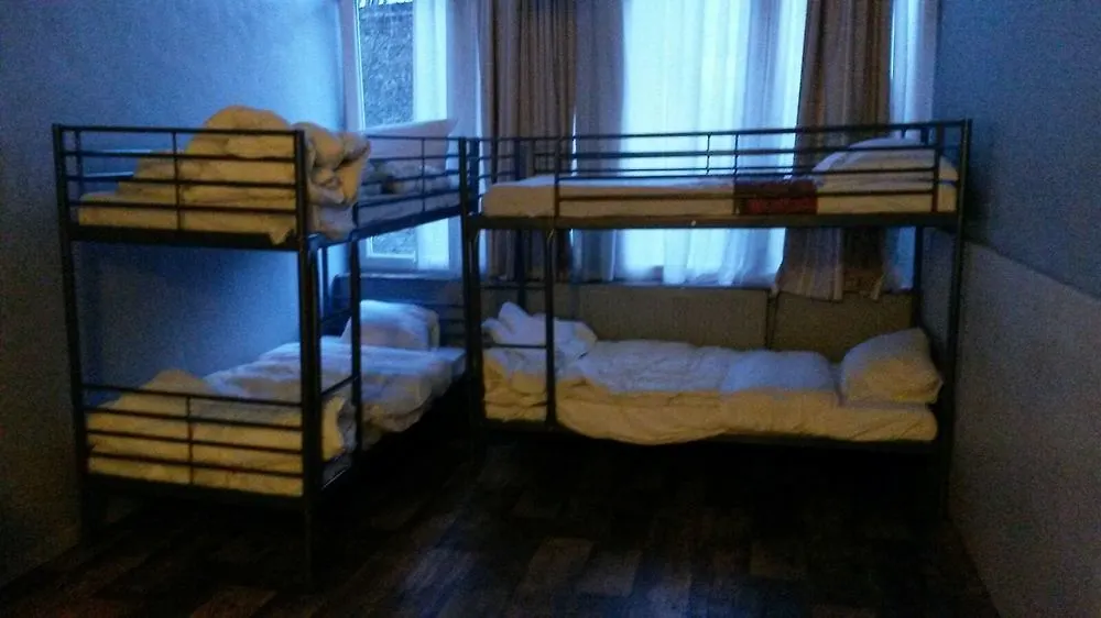 Hotel Botanique Saint-Josse-ten-Noode 2*,